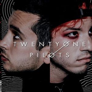 Meet your Posher, Chloe